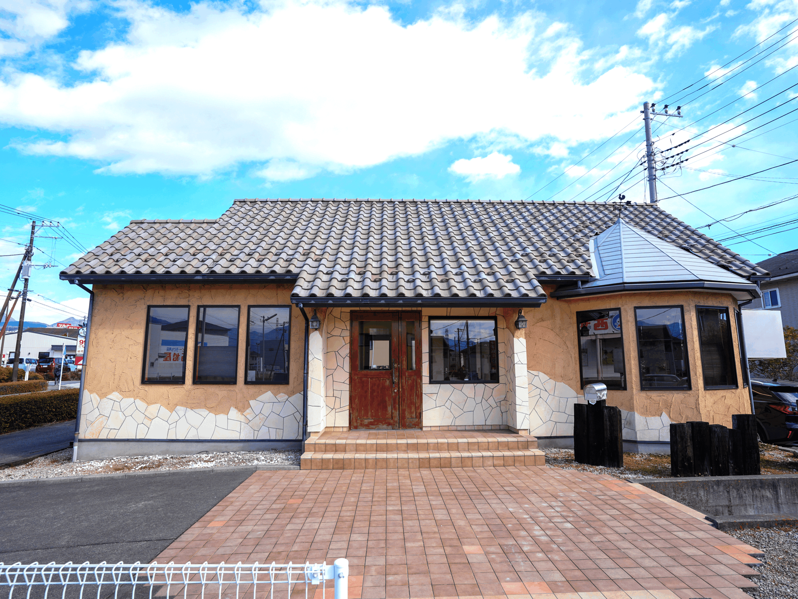 ストレッチゼロ 甲斐響が丘店 外観